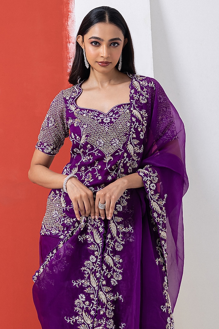Purple Organza Hand Embroidered Kurta Set by Mehak Sharma at Pernia's Pop Up Shop