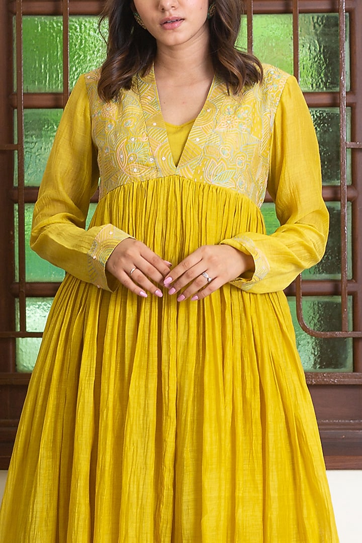 Mustard Soft Chanderi Embroidered Kurta Set by Maliha by Anar and Anoli at Pernia's Pop Up Shop
