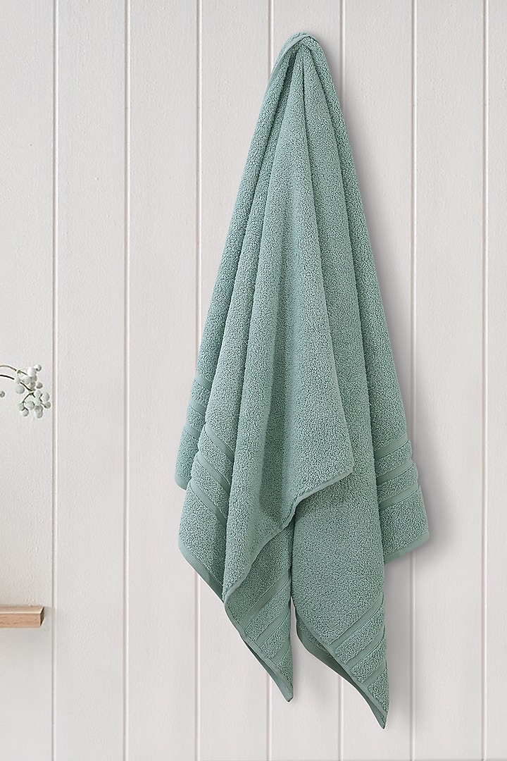 Green Cotton Hand Towel Set by Malako at Pernia's Pop Up Shop