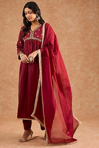 Maroon Viscose Silk Motif Hand Embroidered Kurta Set by Milu Madan