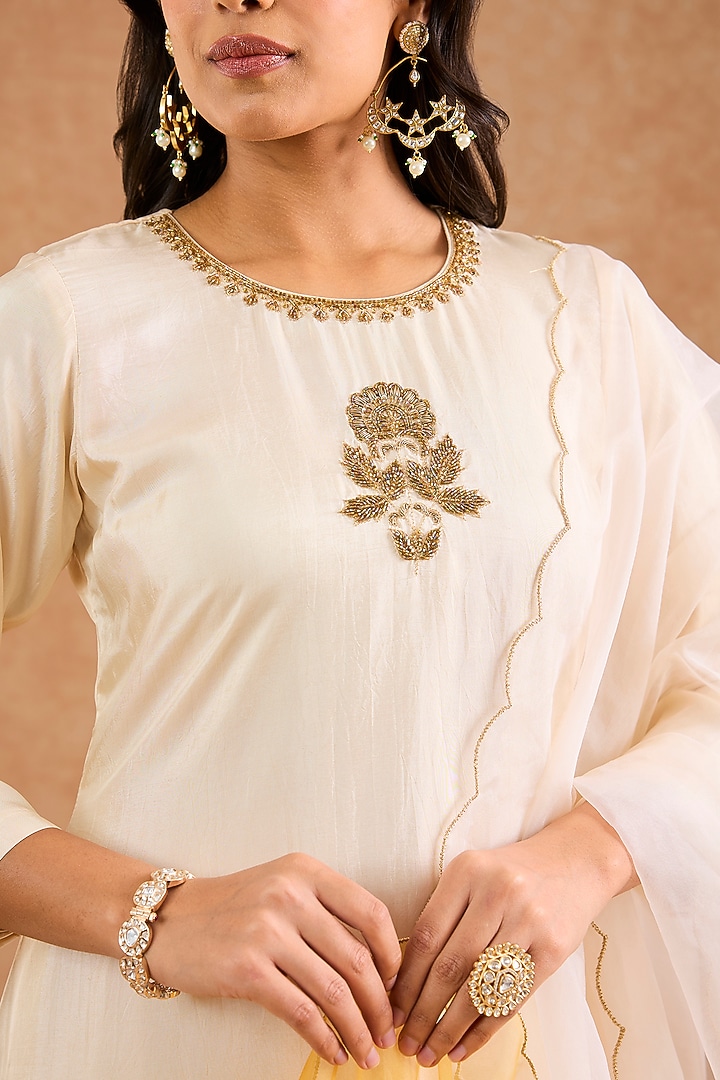 Ivory Viscose Silk Hand Embroidered Kurta Set by Milu Madan at Pernia's Pop Up Shop