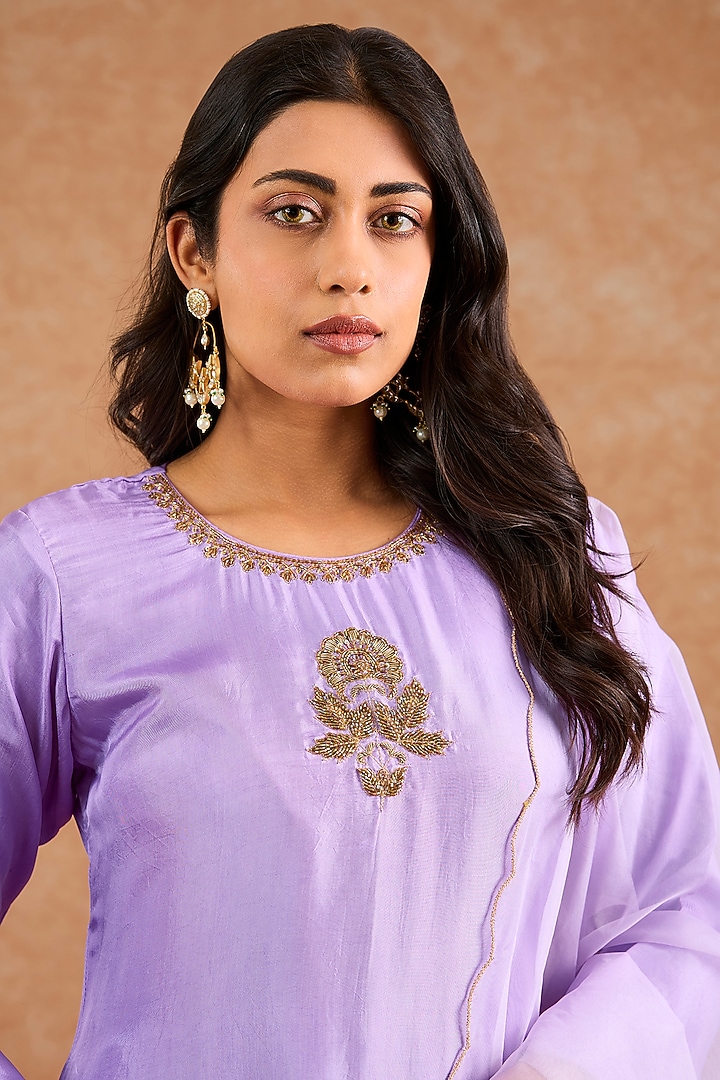 Purple Viscose Silk Hand Embroidered Kurta Set by Milu Madan at Pernia's Pop Up Shop