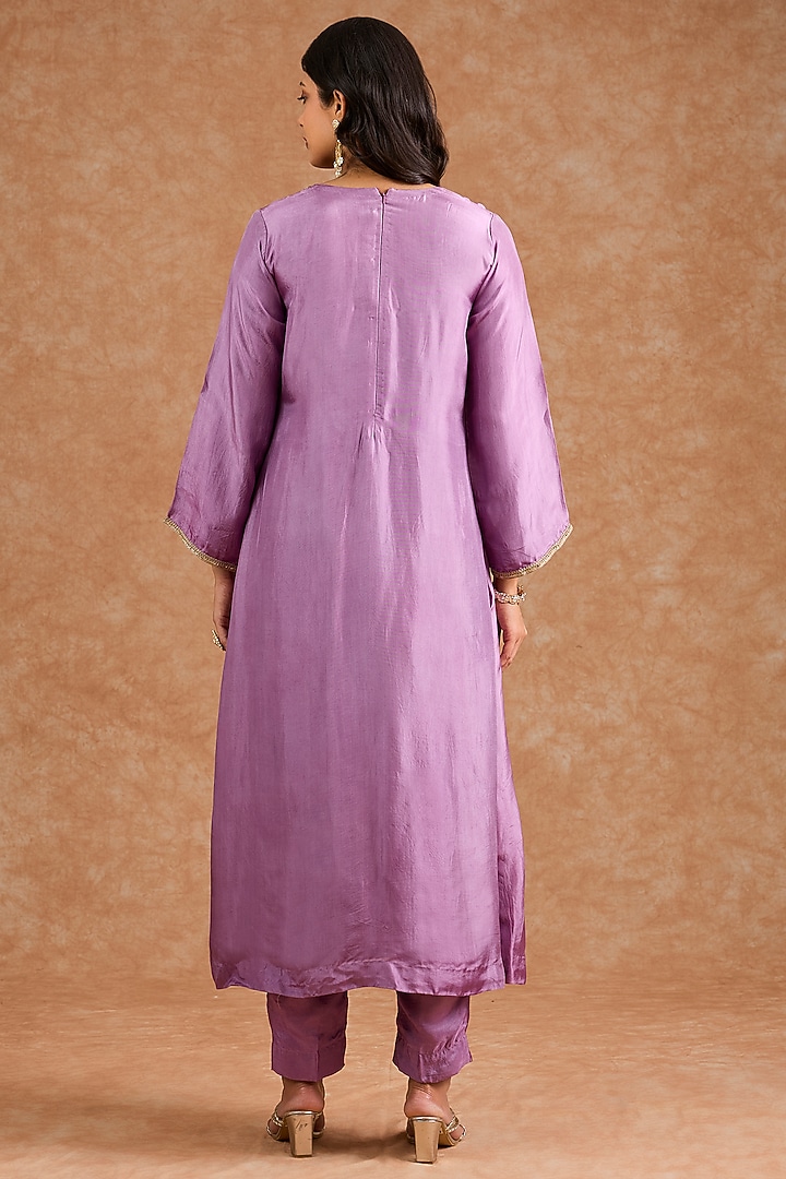 Purple Viscose Silk Hand Embroidered Kurta Set by Milu Madan at Pernia's Pop Up Shop