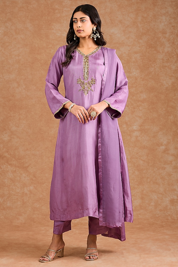 Purple Viscose Silk Hand Embroidered Kurta Set by Milu Madan at Pernia's Pop Up Shop