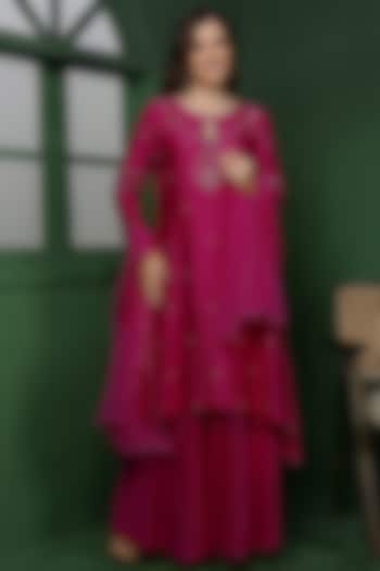 Wine Katan Silk Cutdana Hand Embroidered Kurta Set by Milu Madan at Pernia's Pop Up Shop