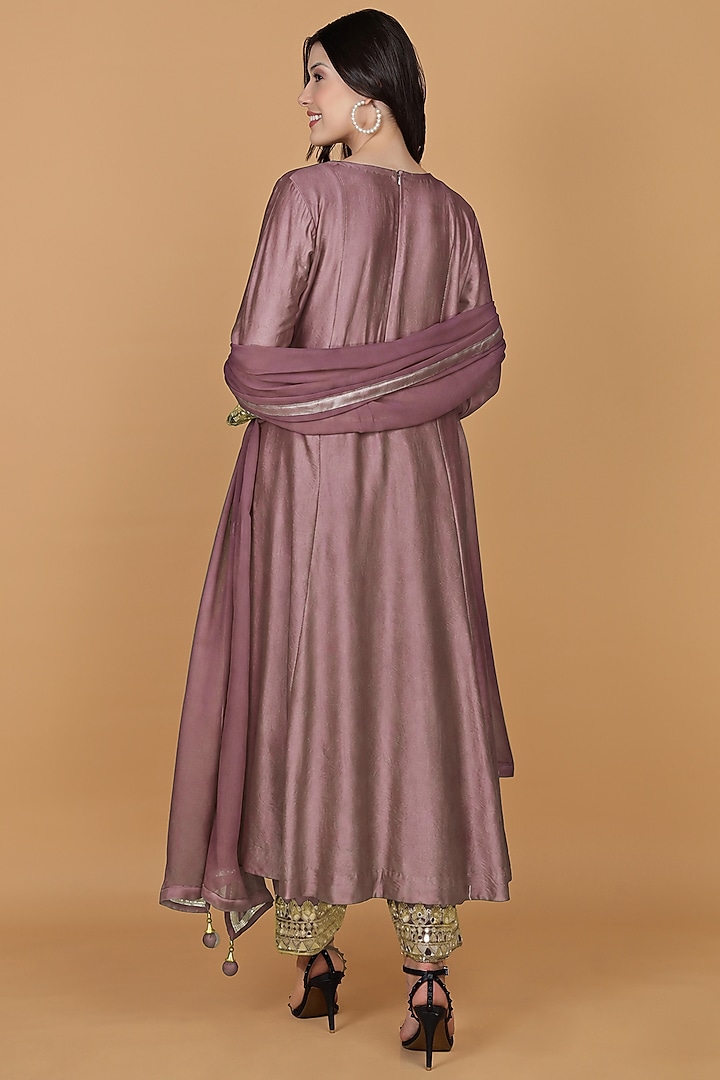 Earthy Pink Katan Silk Mirror Work Kurta Set by Milu Madan at Pernia's Pop Up Shop
