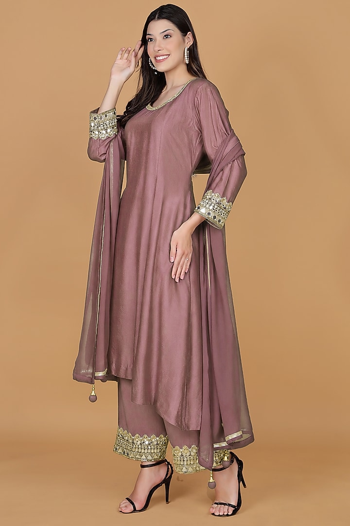 Earthy Pink Katan Silk Mirror Work Kurta Set by Milu Madan at Pernia's Pop Up Shop