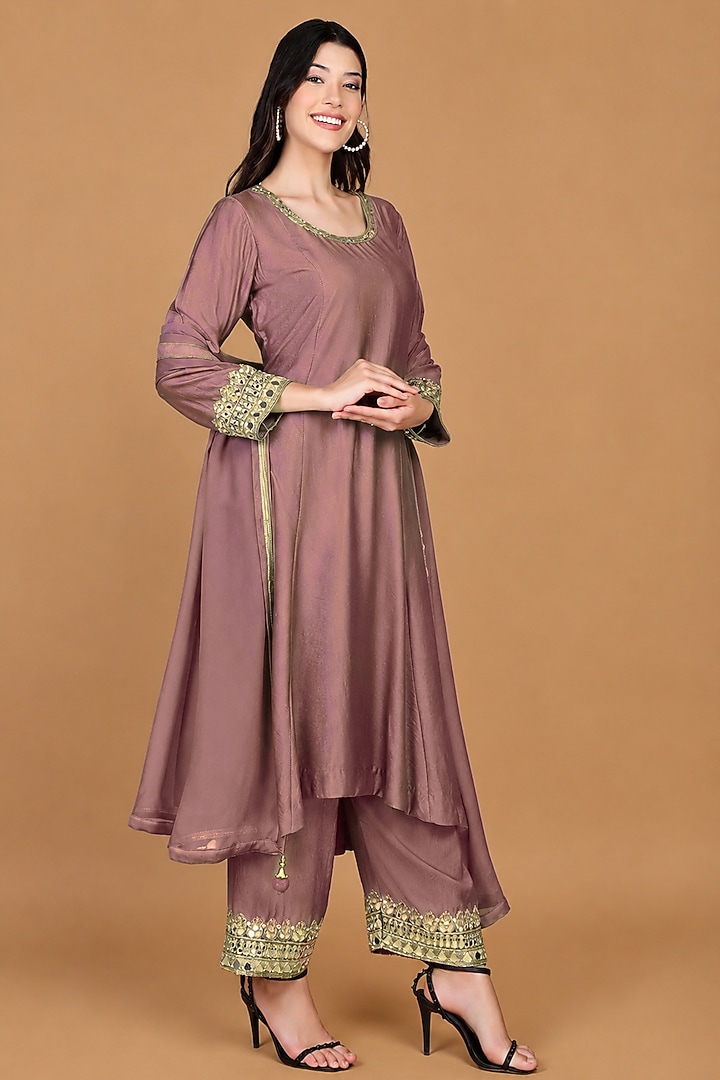 Earthy Pink Katan Silk Mirror Work Kurta Set by Milu Madan at Pernia's Pop Up Shop
