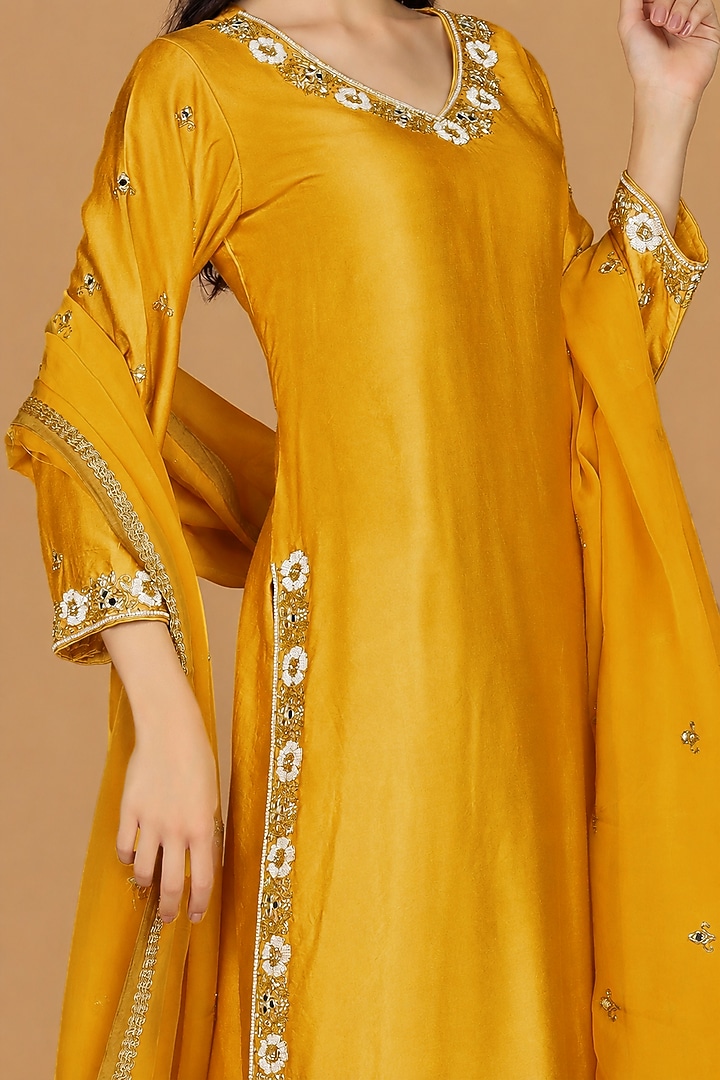 Mustard Yellow Katan Silk Cutdana Embroidered Kurta Set by Milu Madan at Pernia's Pop Up Shop
