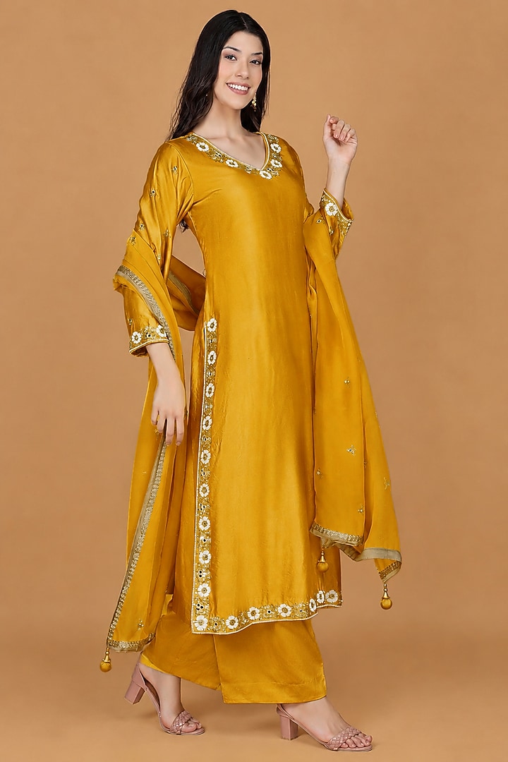 Mustard Yellow Katan Silk Cutdana Embroidered Kurta Set by Milu Madan at Pernia's Pop Up Shop