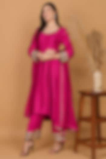 Fuchsia Katan Silk Mirror Work Kurta Set by Milu Madan at Pernia's Pop Up Shop
