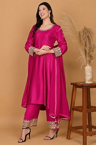 Fuchsia Katan Silk Mirror Work Kurta Set by Milu Madan