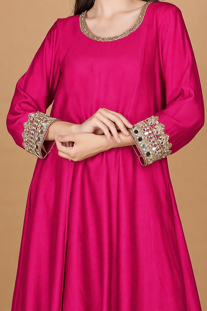 Fuchsia Katan Silk Mirror Work Kurta Set by Milu Madan at Pernia's Pop Up Shop
