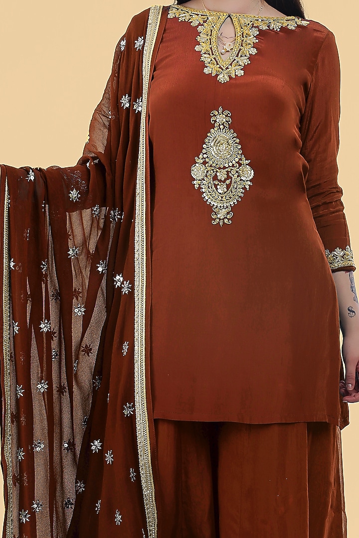 Brown Crepe Cutdana Embroidered Kurta Set by Milu Madan at Pernia's Pop Up Shop