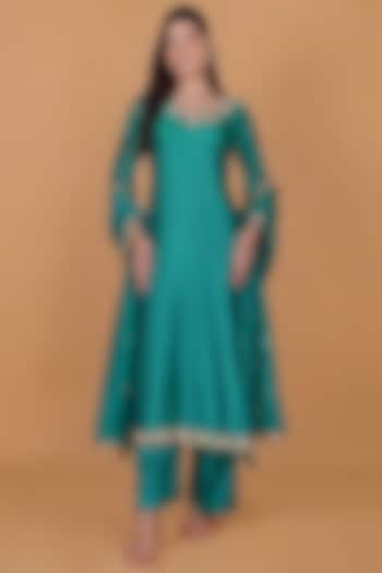 Teal Katan Silk Cutdana Embroidered Kurta Set by Milu Madan at Pernia's Pop Up Shop