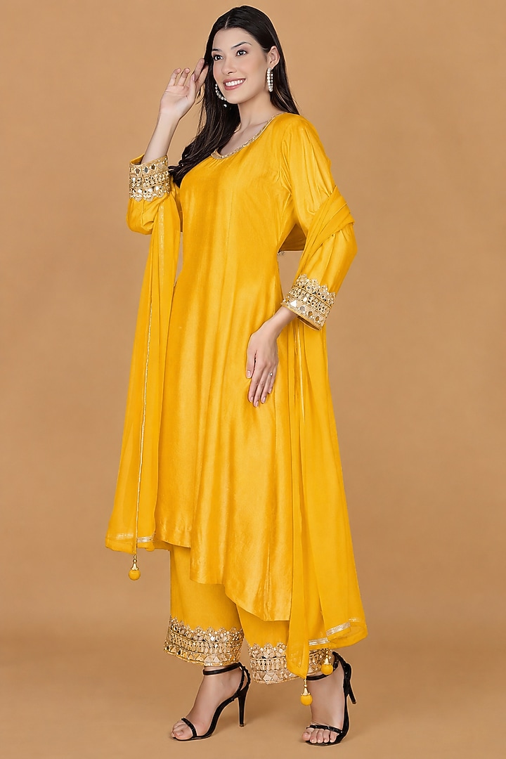 Mustard Yellow Katan Silk Cutdana Embroidered Kurta Set by Milu Madan at Pernia's Pop Up Shop