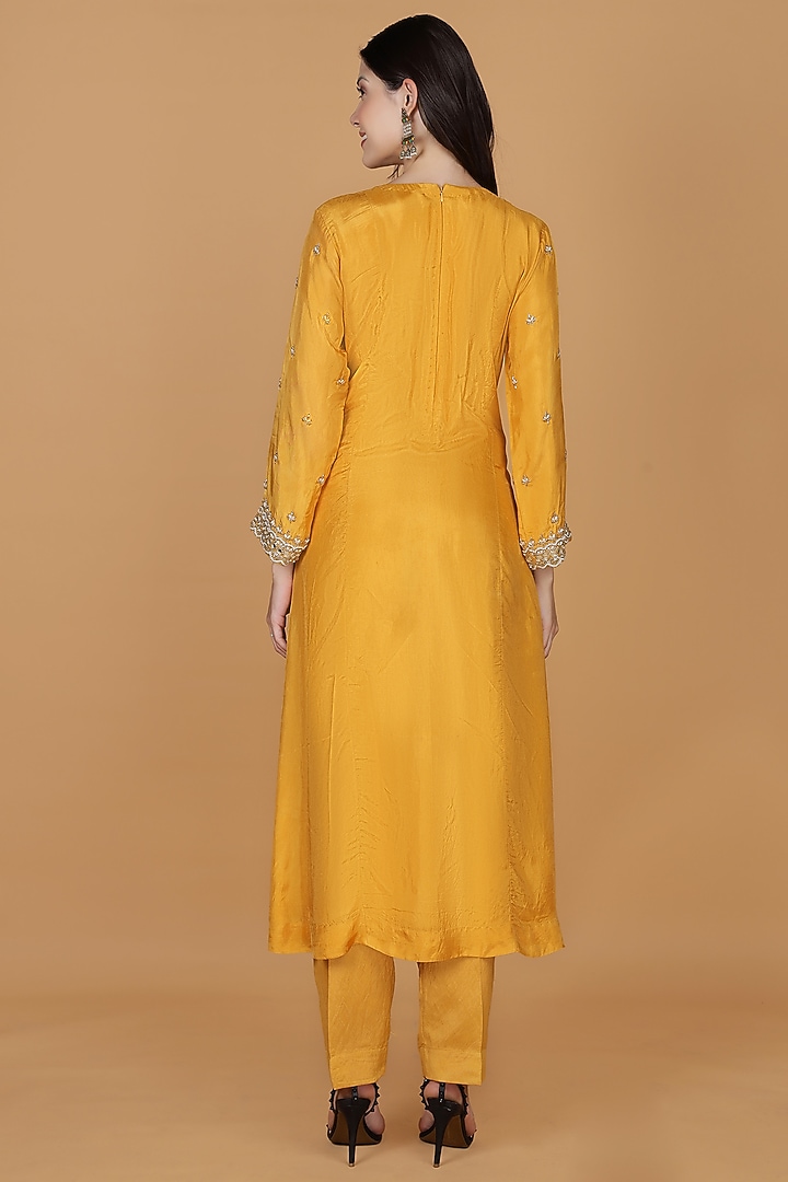 Mustard Opara Silk Cutdana Embroidered Kurta Set by Milu Madan at Pernia's Pop Up Shop