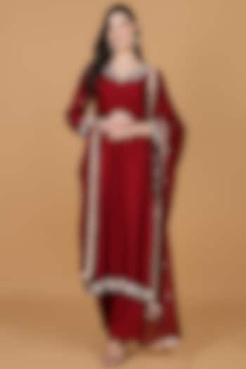 Maroon Katan Silk Mirror Embroidered Kurta Set by Milu Madan at Pernia's Pop Up Shop