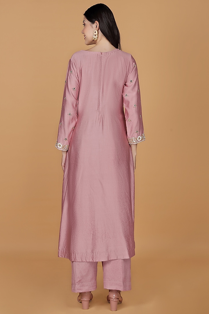 Onion Pink Katan Silk Mirror Work Kurta Set by Milu Madan at Pernia's Pop Up Shop