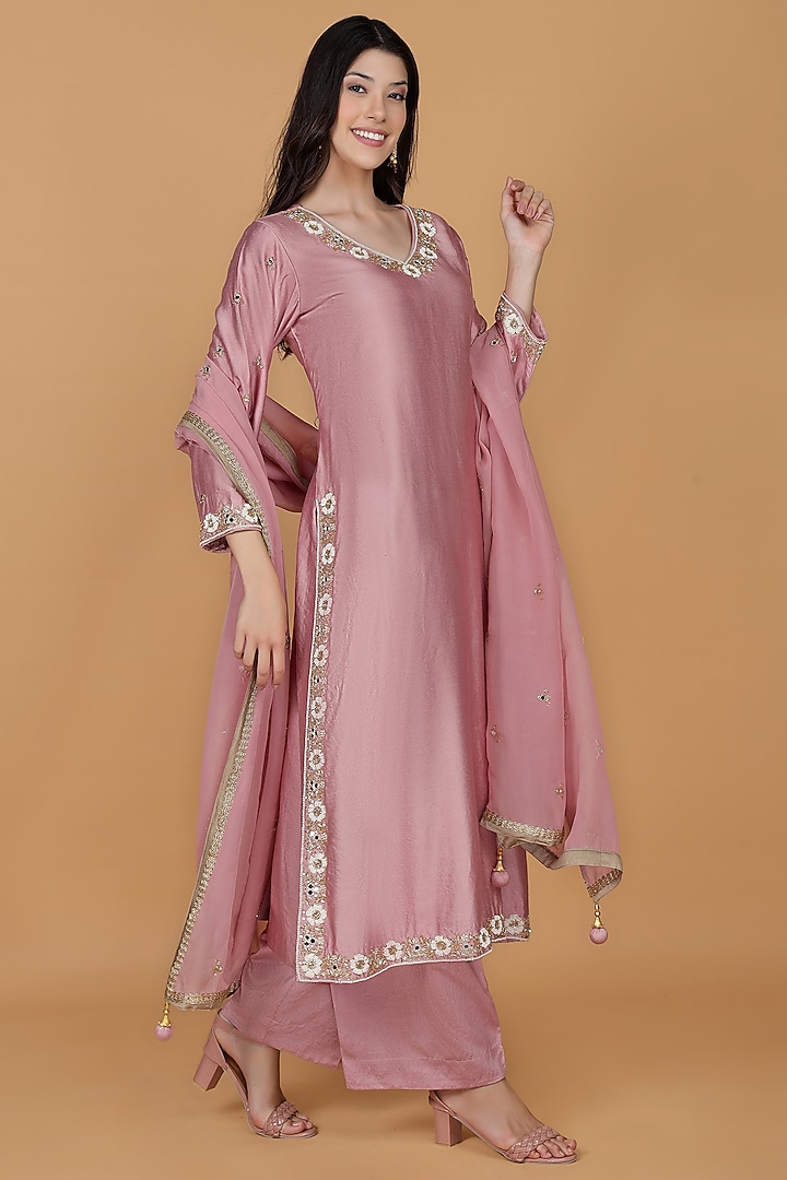 Onion Pink Katan Silk Mirror Work Kurta Set by Milu Madan at Pernia's Pop Up Shop