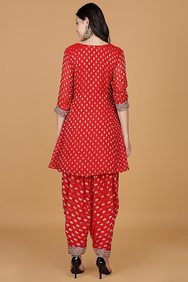 Red Georgette Dabka Work Kurta Set by Milu Madan at Pernia's Pop Up Shop