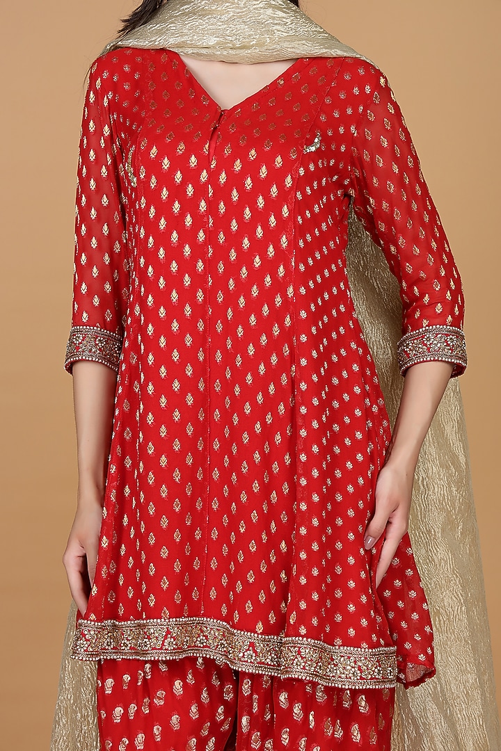 Red Georgette Dabka Work Kurta Set by Milu Madan at Pernia's Pop Up Shop