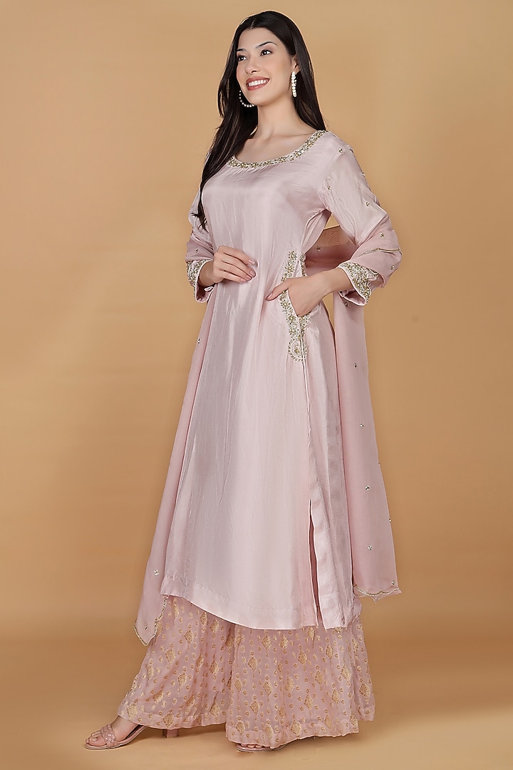 Light Pink Silk Dabka Embroidered Kurta Set by Milu Madan at Pernia's Pop Up Shop