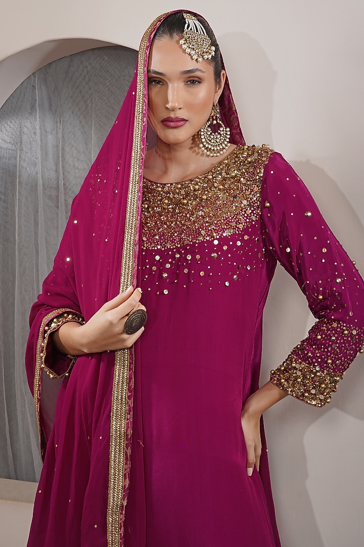 Wine Crepe Sequins Embroidered Kurta Set by Milu Madan at Pernia's Pop Up Shop