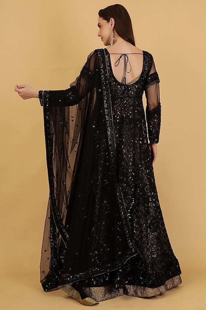 Black Net & Georgette Cutdana Embroidered Jacket Wedding Lehenga Set by Milu Madan at Pernia's Pop Up Shop