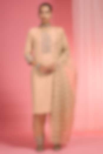 Beige Chanderi Hand Embroidered Kurta Set by Milu Madan at Pernia's Pop Up Shop