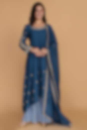 Persian Blue Katan Silk Embroidered Kurta Set by Milu Madan at Pernia's Pop Up Shop