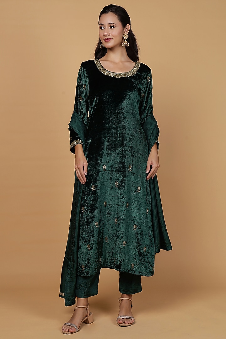 Dark Green Velvet Bead Work Kurta Set by Milu Madan at Pernia's Pop Up Shop
