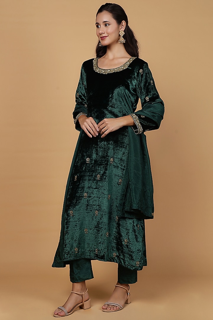 Dark Green Velvet Bead Work Kurta Set by Milu Madan at Pernia's Pop Up Shop