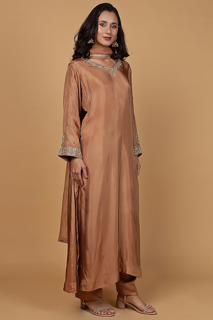 Rust Opara Silk Hand Embroidered Kurta Set by Milu Madan at Pernia's Pop Up Shop
