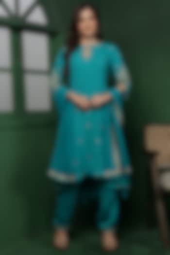 Teal Organza Hand Work Kurta Set by Milu Madan at Pernia's Pop Up Shop