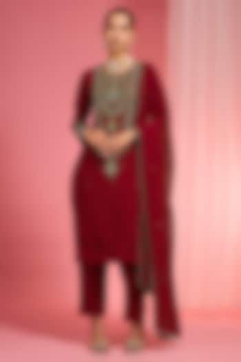 Burgundy Organza Sequin Bead & Dabka Embroidered Kurta Set by Milu Madan at Pernia's Pop Up Shop