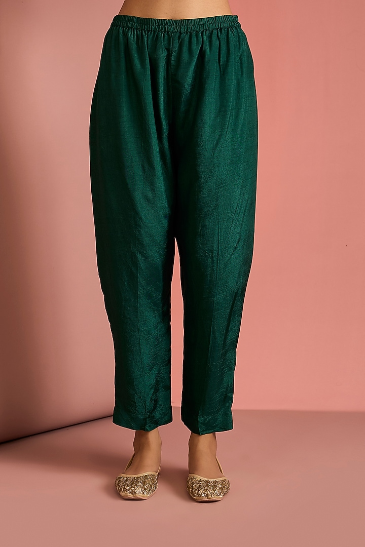 Dark Green Viscose Velvet Hand Embroidered Kurta set by Milu Madan at Pernia's Pop Up Shop