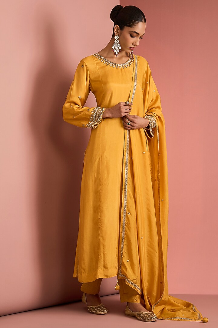 Mustard Yellow Opara Silk Cutdana Hand Embroidered Kurta Set by Milu Madan at Pernia's Pop Up Shop