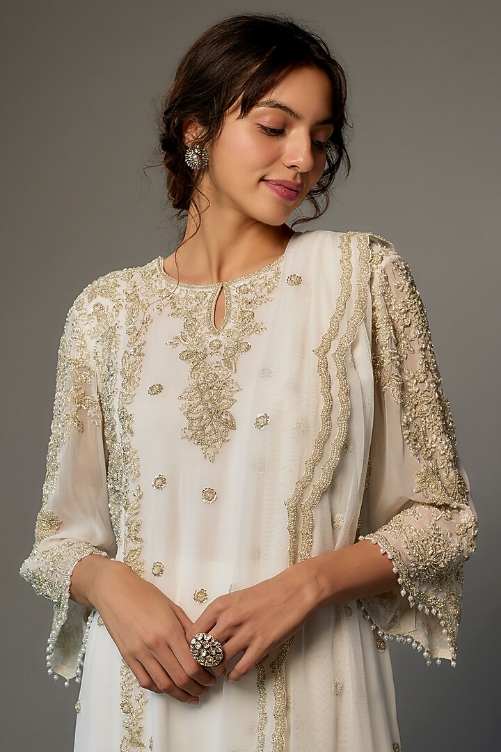 White Georgette Embroidered Kurta Set by Malasa at Pernia's Pop Up Shop