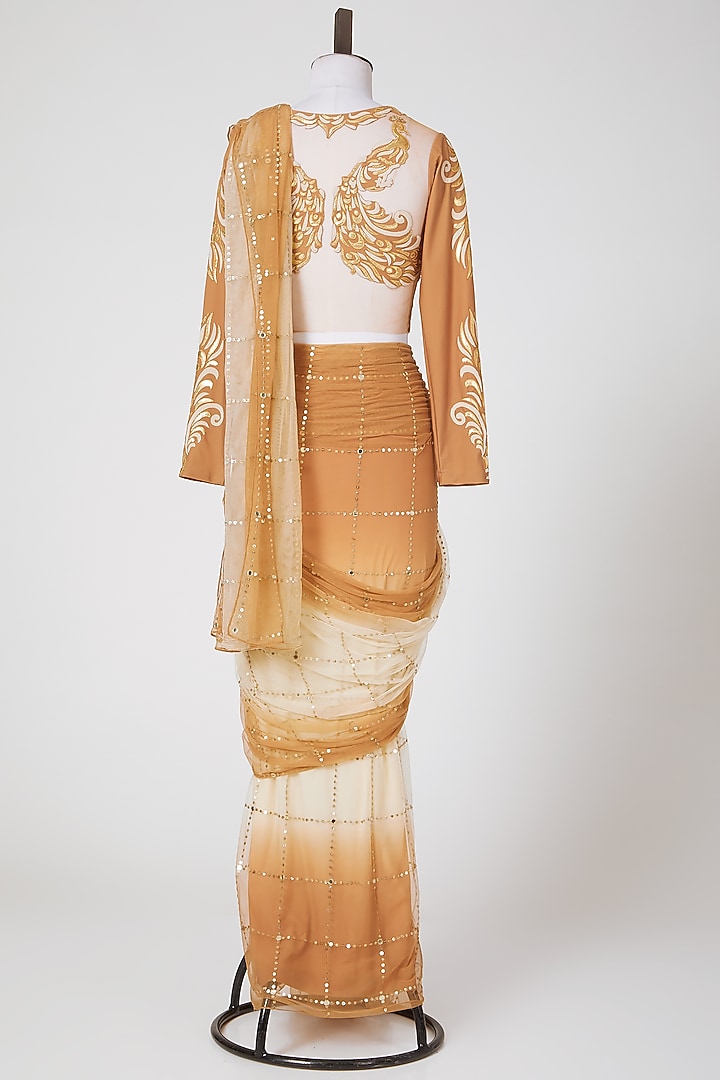 Ochre Shaded Wedding Saree Set by Malini Ramani at Pernia's Pop Up Shop