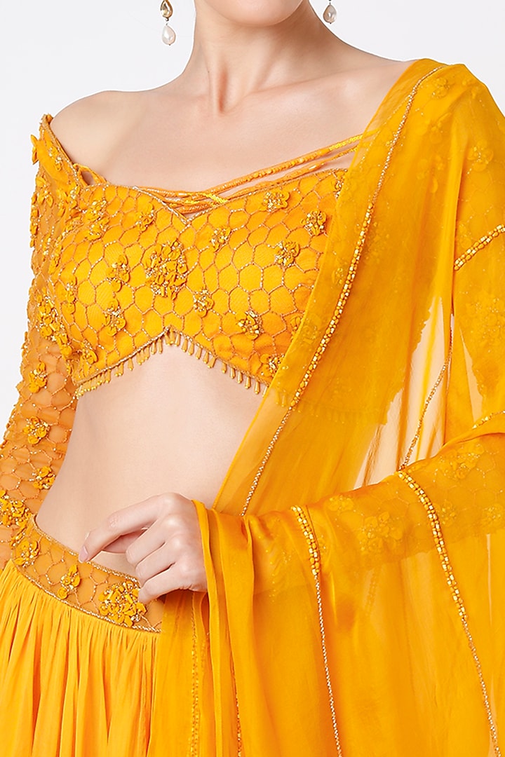 Mustard Organza Wedding Lehenga Set by Mahima Mahajan at Pernia's Pop Up Shop
