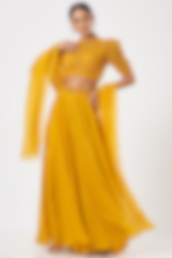 Citrus Yellow Organza Wedding Lehenga Set by Mahima Mahajan at Pernia's Pop Up Shop