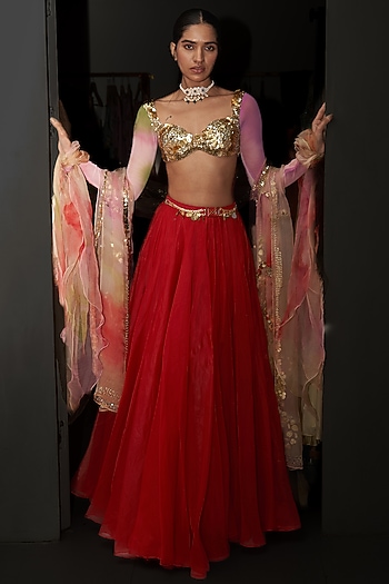 Red Organza & Net Lycra Wedding Lehenga Set by Mahima Mahajan at Pernia's Pop Up Shop