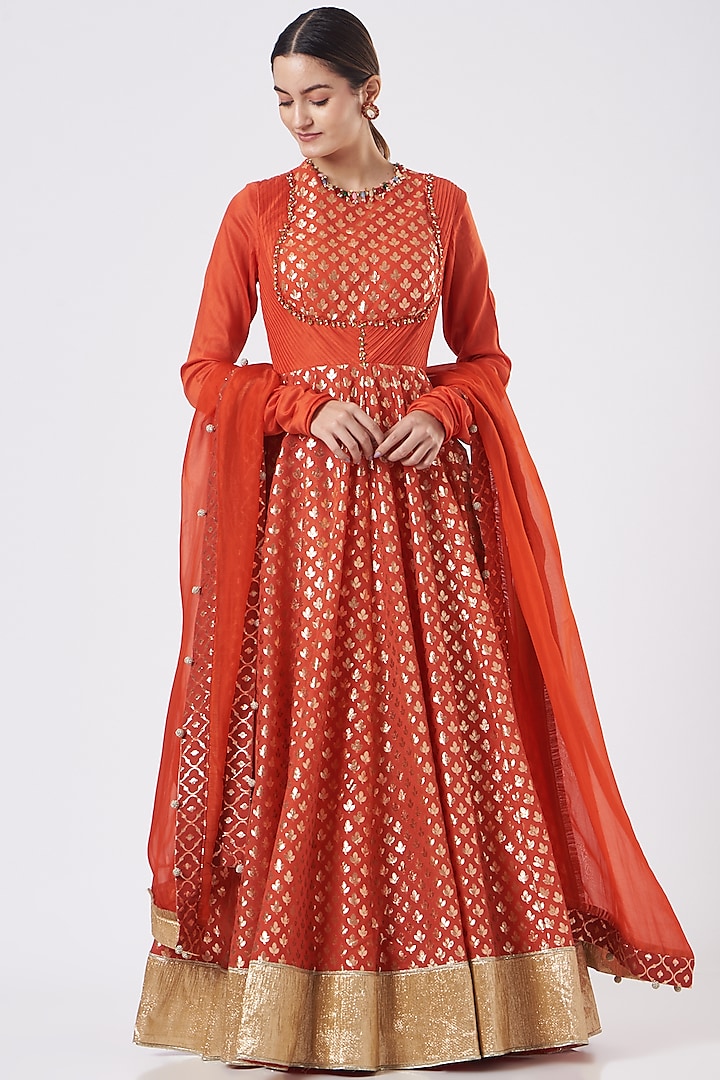 Red Chanderi Wedding Anarkali Set by Mahima Mahajan at Pernia's Pop Up Shop