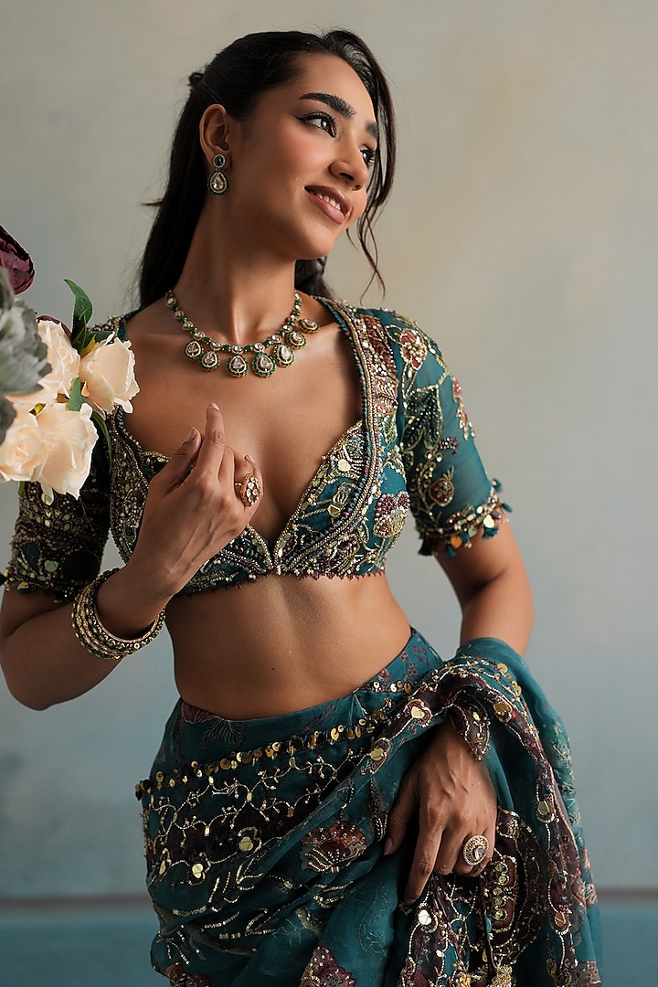 Marine Teal Silk Organza Hand Embroidered Reception Saree Set by Mahima Mahajan at Pernia's Pop Up Shop