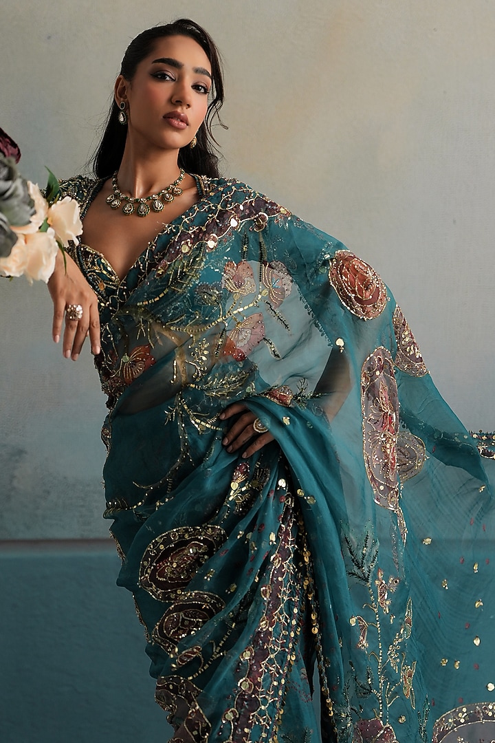 Marine Teal Silk Organza Hand Embroidered Reception Saree Set by Mahima Mahajan at Pernia's Pop Up Shop