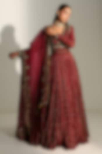 Sindoori Red Banarasi Chanderi Hand Embroidered Wedding Anarkali With Dupatta by Mahima Mahajan at Pernia's Pop Up Shop