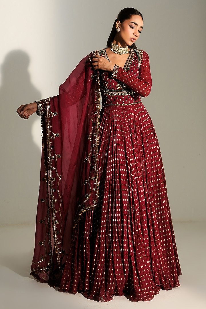 Sindoori Red Banarasi Chanderi Hand Embroidered Wedding Anarkali With Dupatta by Mahima Mahajan at Pernia's Pop Up Shop