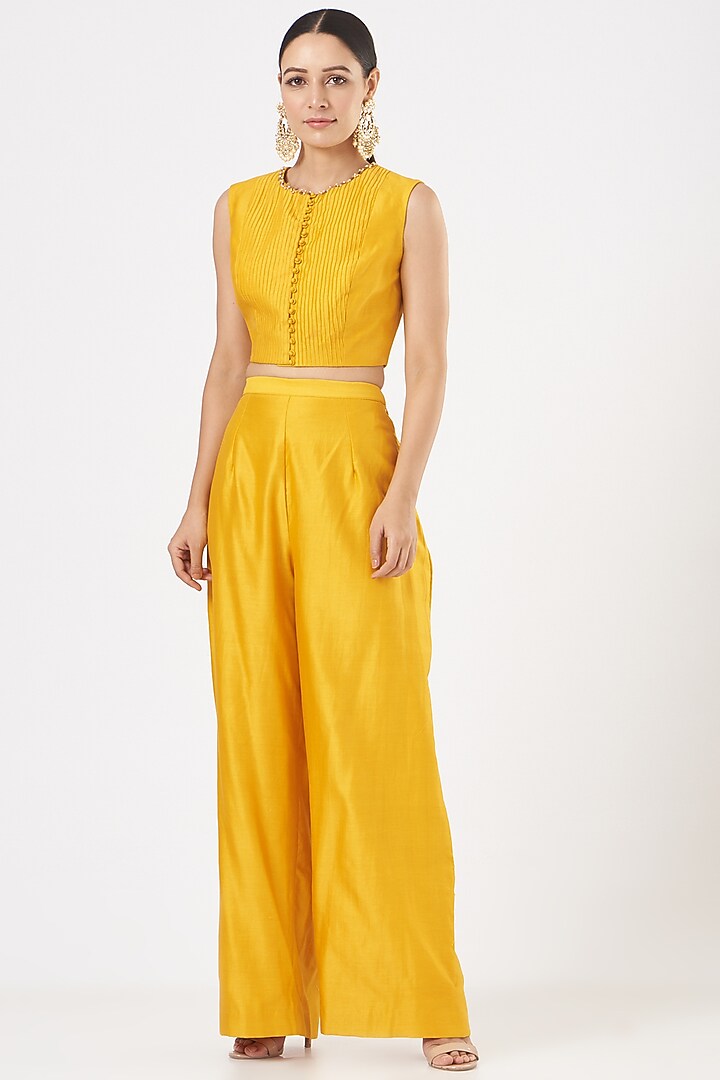 Mustard Banarasi Embroidered Jacket Set by Mahima Mahajan at Pernia's Pop Up Shop