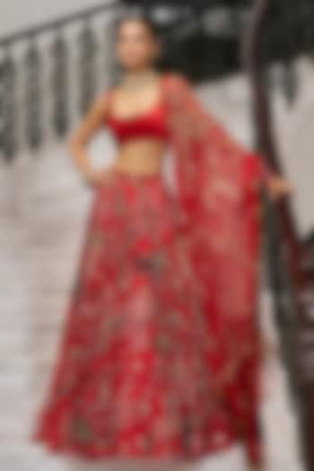 Lahoo Red Silk Organza Embroidered Bridal Lehenga Set by Mahima Mahajan at Pernia's Pop Up Shop